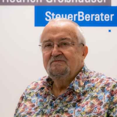 Friedrich Großhauser — Steuerberater · Inhaber